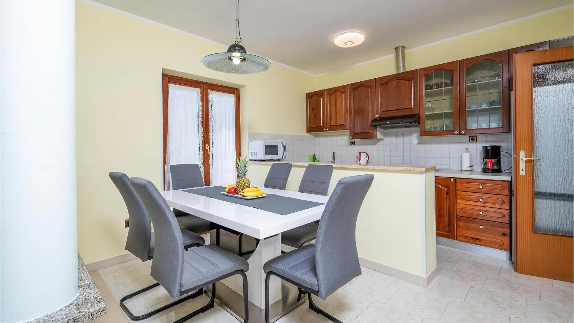 Stunning Apartment In Labin With Kitchen Ravni